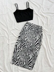Soleia Bộ đồ 2 món đi nghỉ mát cho nữ họa tiết ngựa vằn đen trắng gợi cảm, áo crop top và chân váy xếp ly, đa năng cho các dịp hàng ngày, hẹn hò, trà chiều, bãi biển, du ngoạn, chuyến đi thành phố, kỳ nghỉ xuân/hè, đám cưới, lễ hội âm nhạc, bộ đồ in họa tiết động vật phong cách boho 2 món cho nữ váy bộ 2 món - Đen và trắng - Xem 2