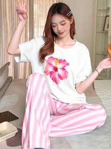 少女清新甜美花卉图案白色 T 恤搭配条纹慢跑裤，柔软针织面料休闲套装 - 粉色 - 查看 1