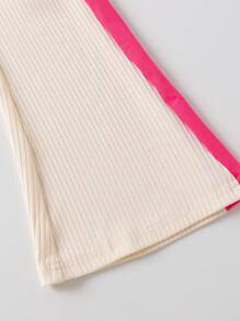 SHEIN Playful Pals 2 件套女童 3D 花卉针织撞色 Polo 衫和针织喇叭裤，夏季服装 - 玫紅色 - 查看 7