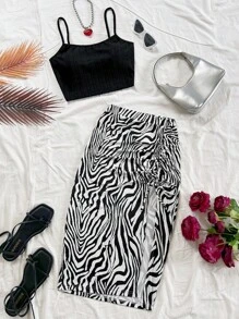 Soleia Bộ đồ 2 món đi nghỉ mát cho nữ họa tiết ngựa vằn đen trắng gợi cảm, áo crop top và chân váy xếp ly, đa năng cho các dịp hàng ngày, hẹn hò, trà chiều, bãi biển, du ngoạn, chuyến đi thành phố, kỳ nghỉ xuân/hè, đám cưới, lễ hội âm nhạc, bộ đồ in họa tiết động vật phong cách boho 2 món cho nữ váy bộ 2 món - Đen và trắng - Xem 5