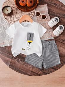SHEIN Vintaside Kids Conjunto de 2 piezas para niños pequeños: Camiseta de manga corta de punto blanca con bordado lindo y estampado de lápiz, y pantalones cortos casuales de rayas tejidos, adecuado para verano, deportes al aire libre y atuendo de ocio