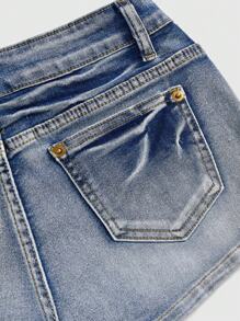 ROMWE Grunge Punk 复古水洗 Y2K 铆钉装饰女式低腰迷你牛仔短裤，适合多种场合 - 淺藍色 - 查看 4
