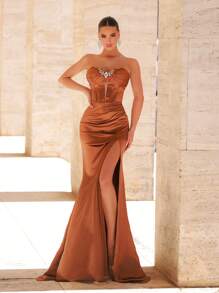 Glamrae 优雅的棕色缎纹扭纹褶饰串珠紧身胸衣高开叉鱼尾下摆鸡尾酒礼服，适合约会、单身派对、生日、毕业典礼、舞会、婚礼、正式晚会、黑色领带活动、派对礼服、礼服、晚会、婚礼宾客 - 棕色 - 查看 2