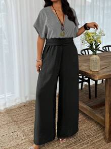 EMERY ROSE Plus Size Solid Color Versatile Jumpsuit - Black and White - View 1