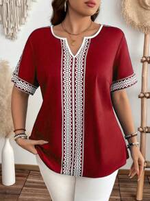 EMERY ROSE Plus Size Women's Elegant Floral Print V-Neck Short Sleeve Casual Blouse, Versatile Black Shirt - Burgundy - View 1