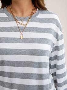 SHEIN LUNE Plus Size Women's Autumn/Winter Striped Print Loose Crew Neck Long Sleeve Casual Fashion T-Shirt With Side Slits Thanksgiving Holiday - Multicolor - View 3