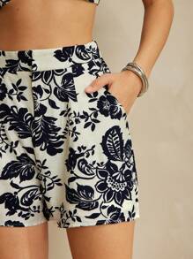 L'Amorae Women Paisley Linen Print Shorts Summer Vacation Co-Ord Set - Multicolor - View 2