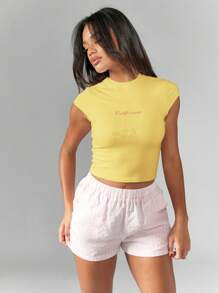MISSGUIDED California Slogan Baby Tee Fitted Cap Sleeve Summer Casual Weekend Loungewear Festival Crop Top Streetwear - Yellow - View 1
