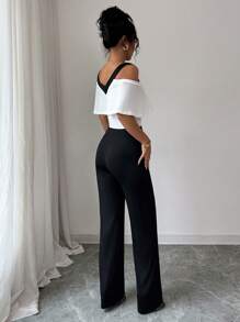 Selianne Mono elegante de mujer con color contrastante y hombros al descubierto para el verano - Blanco y Negro - Ver 2