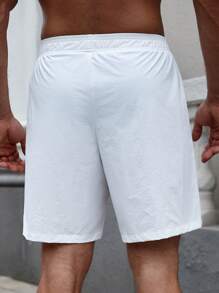 Manfinity RelaxMax Men's Solid Color Pocket Summer Casual Shorts