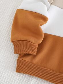 Cozy Pixies Felpa girocollo a maniche lunghe con fantasia a blocchi di colore per bambino