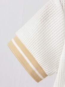 SHEIN Playful Pals 嬰兒男童白色華夫格面料 Polo 衫 夏季休閒短袖上衣 返校日職業日穿搭 經典鈕扣開襟復古幼童服飾 - 白色 - 查看 6