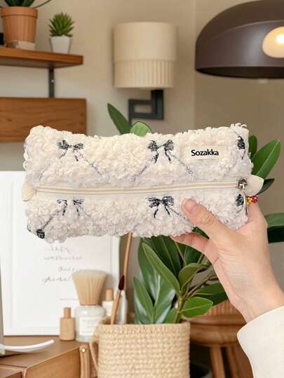 1 件蝴蝶结笔袋刺绣笔袋，女士/学生文具收纳袋，耳机收纳配件，返校，可爱多功能收纳袋，铅笔盒，化妆包，文具，化妆品，护肤品，口红，刷子，硬币，小物件，返校，学校用品