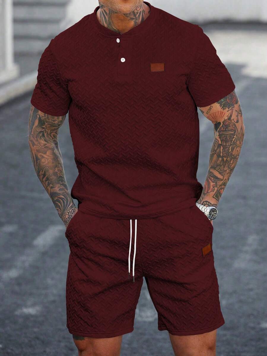 Manfinity CasualCool Men's Round Neck Short Sleeve Casual T-Shirt And Drawstring Waist Shorts Set Casual Two Pieces Set Men - Burgundy - View 1