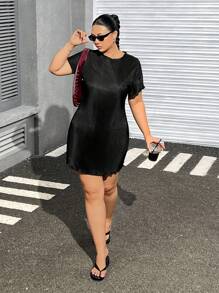 SHEIN EZwear Vestido casual con pliegues para tallas grandes