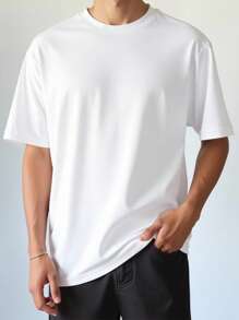 SHEIN 青少年男孩休闲街头服饰纯色百搭舒适纯色圆领短袖白色 T 恤，适合通勤、上学、日常穿着、旅行、运动、春夏季 - 白色 - 查看 1