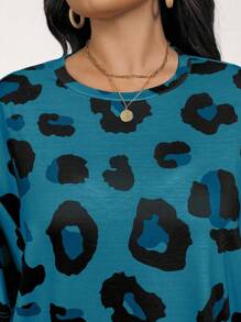 SHEIN LUNE Plus Size Basic Leopard Print Animal Pattern Casual T-Shirt, For Summer