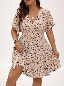 SHEIN LUNE Plus Size V-Neck Short Allover Print Mother Day Dress, Summer - Multicolor - View 1