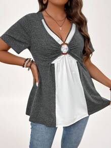 SHEIN LUNE Plus 双色环链荷叶边 T 恤，夏季 - 灰色 - 查看 3