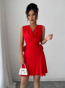 SHEIN Clasi Elegante vestido mini de verano escotado de corte ajustado con estampado floral de rosas, con una sensual estética francesa - Rojo - Ver 4