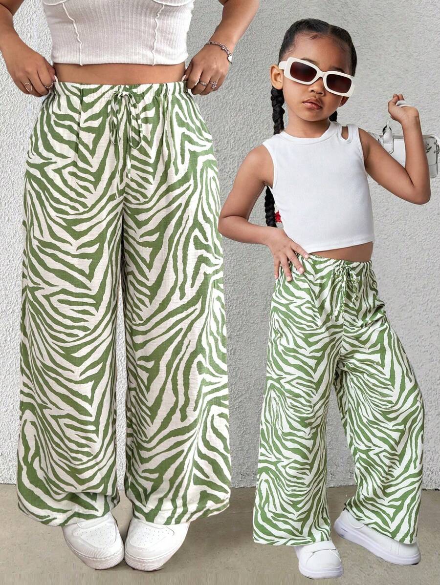 SHEIN Young Girl Woven Mommy And Me Matching Loose Geometric Pattern Casual Pants (2 Sets Sold Separately), Suitable For Outings And Other Occasions - Green - View 1