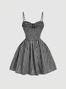 SHEIN MOD Vestido en estilo evasé con frente plisado, botones decorativos y estampado de cuadros en negro y blanco