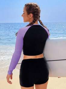 SHEIN Conjunto de traje de baño de ajuste ceñido con mangas raglan y bloques de color morado y negro, adecuado para adolescentes y niñas jóvenes para el verano y la playa