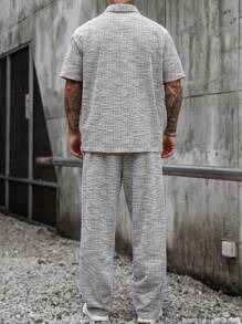 Manfinity LEGND Men's Solid Color Button-Front Short Sleeve Shirt And Pocket Pants Casual Suit Casual Two Pieces Set Men Streetwear, Travel, Daily Wear Outfits Husband And Boyfriend Gifts For Friends