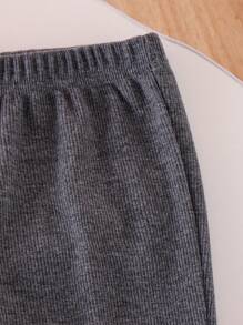 2 pezzi Completo primavera/autunno per ragazze giovani con maglietta girocollo grigia comoda con decorazione in pizzo e fiocco, e pantaloni casual