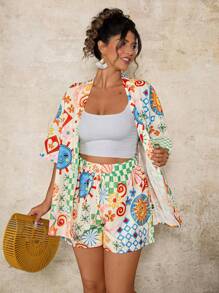 Travachic 大码女式抽象涂鸦印花短袖衬衫和松紧腰 A 字短裤休闲度假宽松短裤套装