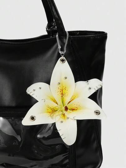 ROMWE Fairycore 1 pieza Accesorio colgante de llavero con flor de lirio a lunares blancos y amarillos dulces, estilo vacaciones en la playa, regalo para boda, cumpleaños o fiestas