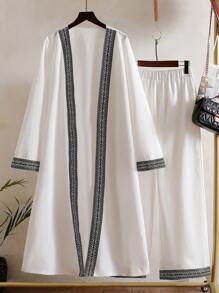 女士阿拉伯复古风格套装：白色长款夹克搭配复古图案腰带，搭配休闲阔腿裤。时尚百搭，适合休闲场合，春夏秋装，端庄大方 - 白色 - 查看 1