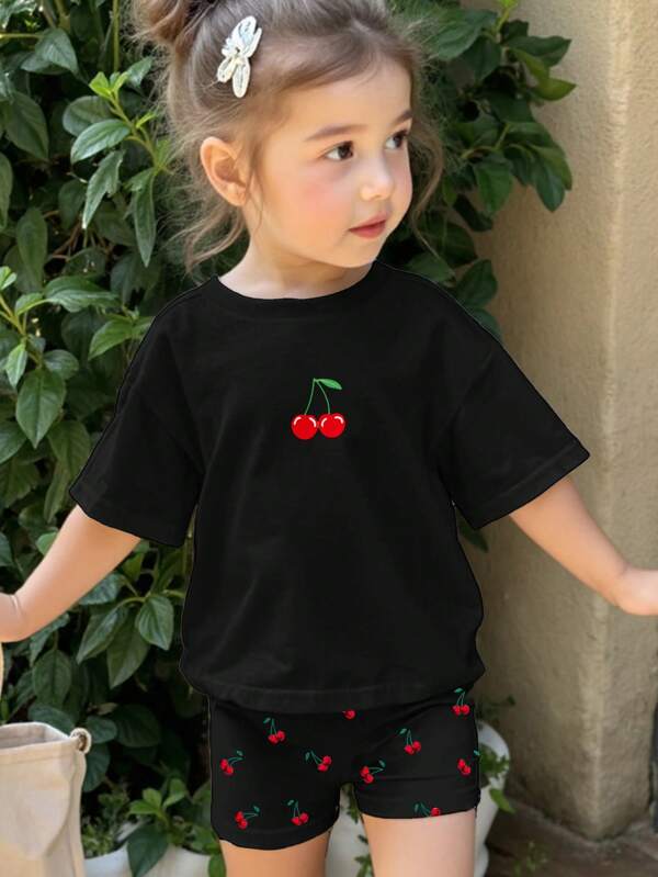 SHEIN Baby Girl Casual Crew Neck Short Sleeve T-Shirt And Tight Shorts Set, Suitable For Spring/Summer