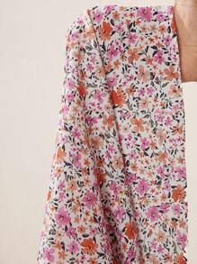 SHEIN Tall Vestido camiseta de verano de mujer con contraste de encaje floral estilo "ditsy" y nudo delantero - Multicolor - Ver 8