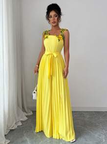 Elenzga Ärmellose Damen-Jumpsuit mit elegantem geraffter Taille Design, floralen gestickten Schulter Details, geeignet für Alltag und Urlaub