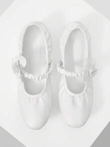 MOTF PU皮革花朵平底鞋 - 白色 - 查看 1