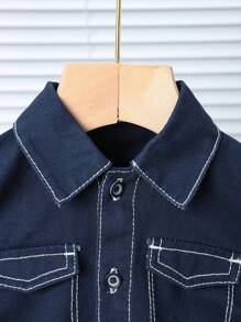 SHEIN 2 pièces/set Chemise en jean à manches courtes et bermuda en jean ample à taille élastique pour bébés garçons. Tenue décontractée et mignonne en coton bleu marine pour enfants, portée au quotidien au printemps/été, pour la plage ou la rue.