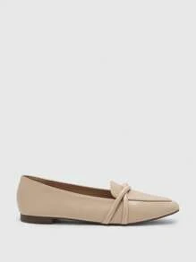 CUCCOO BIZCHIC Sepatu flat wanita model loafer vintage dengan ujung berbentuk almond, tali silang, dan sol lembut, nyaman untuk perjalanan sehari-hari dan bekerja, cocok untuk Natal. - Aprikot - View 5