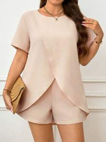 SHEIN LUNE Plus Size Women Solid Color Short Sleeve Asymmetrical Top & Shorts 2 Pieces Set - Khaki - View 5