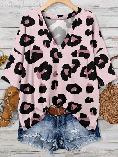 EMERY ROSE Casual Pink Leopard Print Pattern Loose Fit V-Neck Pocket Short Sleeve Plus Size T-Shirt, Suitable For Summer