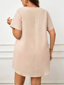 SHEIN LUNE Plus Size Women Solid Color Short Sleeve Asymmetrical Top & Shorts 2 Pieces Set - Khaki - View 2