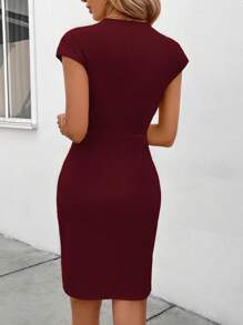 SHEIN Clasi 女士纯色 V 领蝙蝠袖褶饰短款连衣裙，夏季