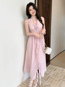 SHEIN LUNE 女款V領無袖荷葉邊裙襬收腰後背掛脖設計海灘度假洋裝，春/夏 - 粉色 - 查看 4