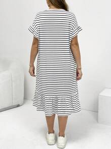 Shapeblank 大码女装春夏时尚休闲宽松舒适日常黑白条纹荷叶边短袖中长连衣裙，曲线可爱连衣裙，欧洲夏季，母女装，教堂礼服，女士机场装，简约风格 - 黑與白 - 查看 2
