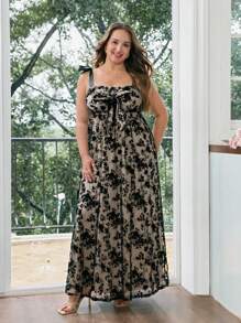 SHEIN MOD 加大码女式黑色蕾丝与植绒花卉刺绣蝴蝶结装饰网眼 A 字下摆长裙，女式婚礼宾客礼服，女式生日礼服，2000 年代风格，女式礼服，生日礼服 - 黑色 - 查看 4