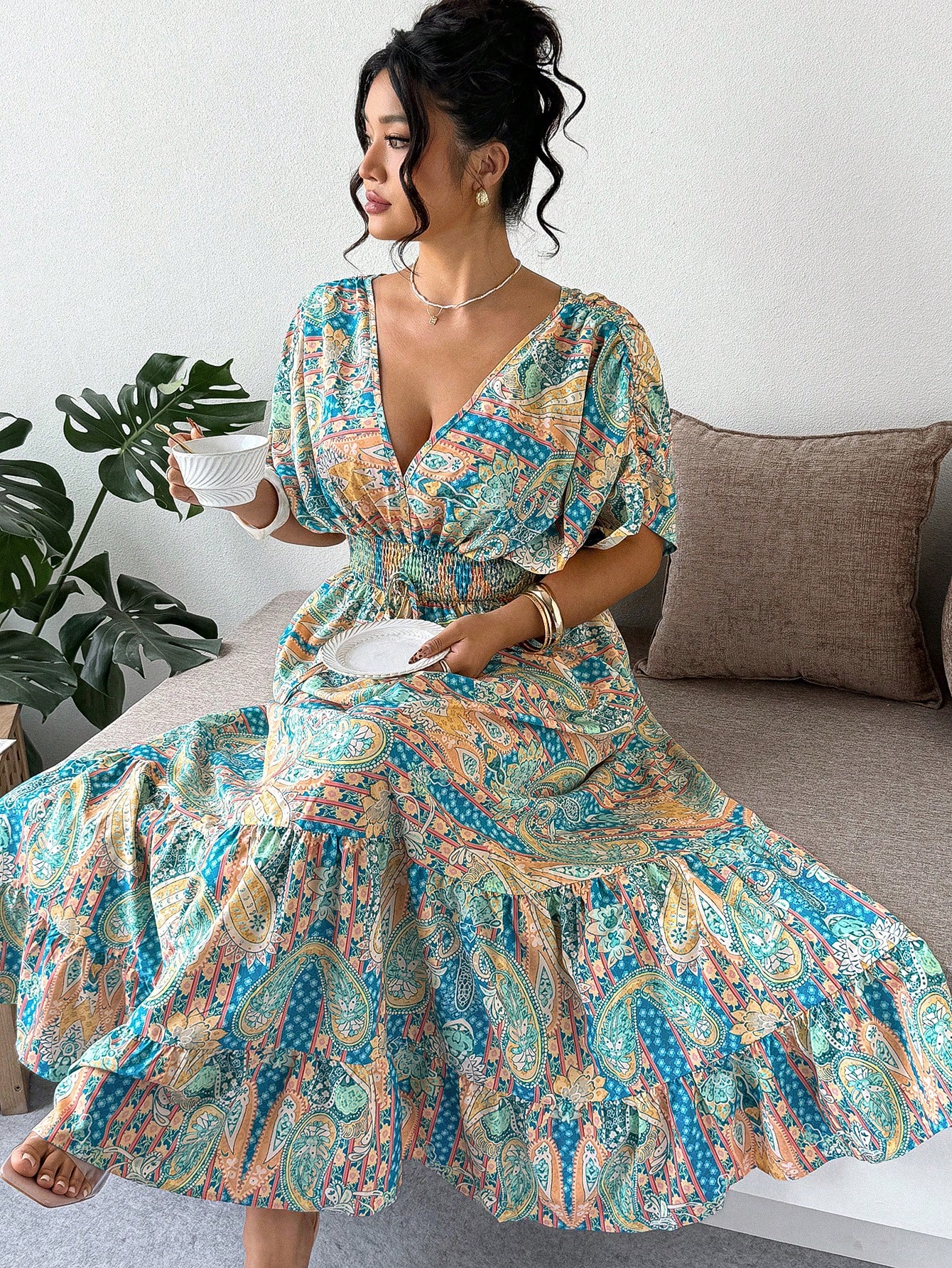 SHEIN Clasi فستان طباعة زهور قصير ياقة V خصر عالي...