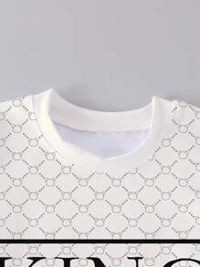 SHEIN 1 Bộ trang phục thời trang cho bé trai, họa tiết logo gấu in đầy đủ với dòng chữ "KING" trên áo phông, bộ áo phông tay ngắn và quần short, phù hợp để mặc hàng ngày, trang phục bắt mắt cho mùa xuân/hè - Nhiều màu - Xem 4