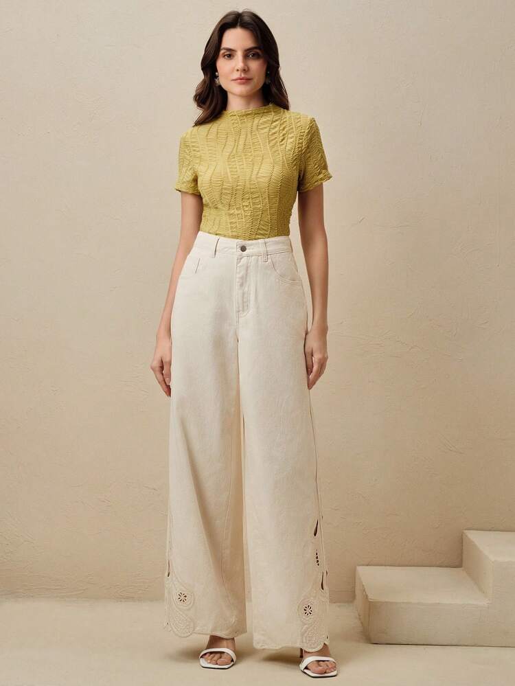 Women's New Fashionable High-End Heavy Embroidered Hollow-Out White Straight-Leg Jeans