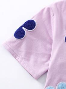 青少年女孩休闲纯色针织圆领花卉 3D T 恤和短裤两件套，返校季