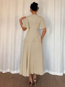 Elenzga Đầm Maxi thường ngày bằng vải dệt kết cấu cổ tròn tay bèo nhún thắt lưng cạp cao cho nữ, trang phục đi nghỉ thanh lịch, thon gọn - Màu be - Xem 2